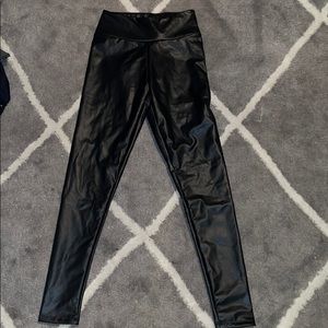 CHARLOTTE RUSSE FAUX LEATHER LEGGINGS